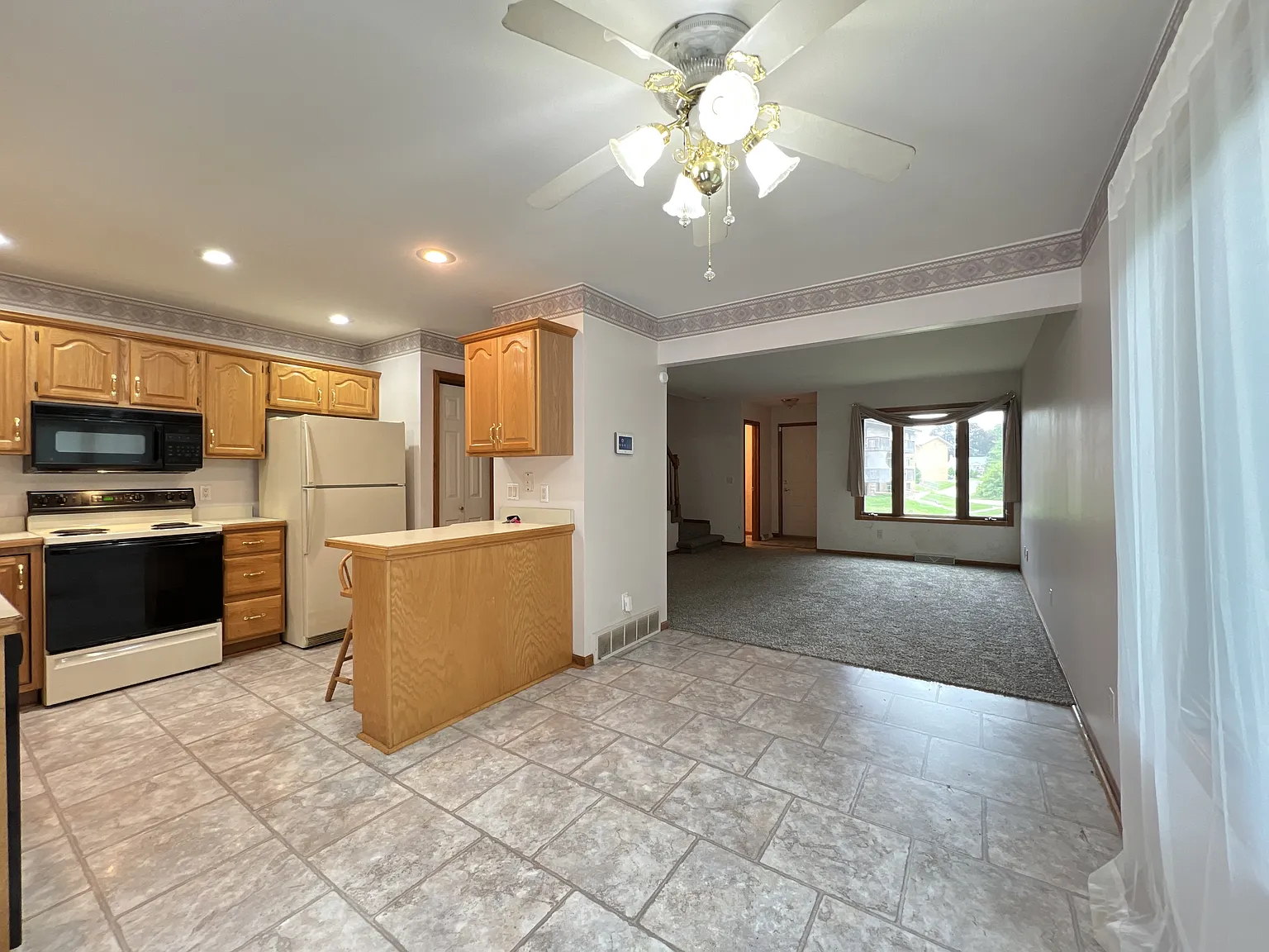 2742 Pleasant View Drive #8 - 8 — Photo 4