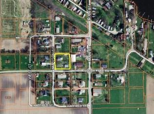 1035 Madison St, Kewanna, IN 46939
