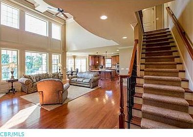 4th image of 6405 Mahogany Dr