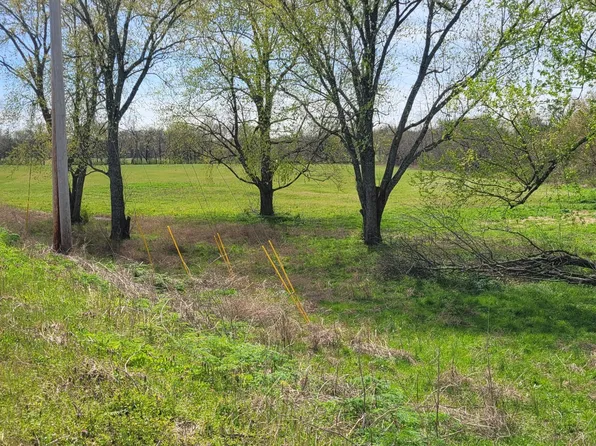 1 Snell Rd, Shelbyville, TN 37160