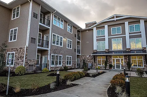 HH Bath View Apartments — Photo 28