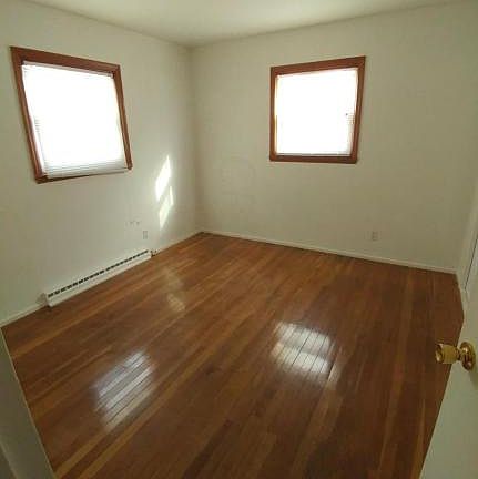 5th image of 4474 Broadhurst Dr