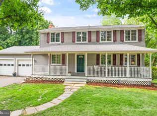 10615 Cavalcade St, Great Falls, VA 22066