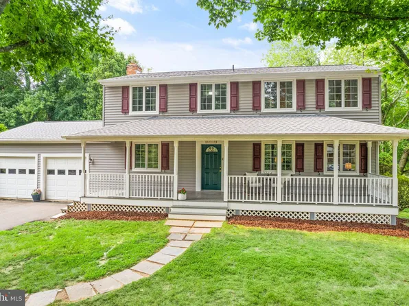 10615 Cavalcade St, Great Falls, VA 22066
