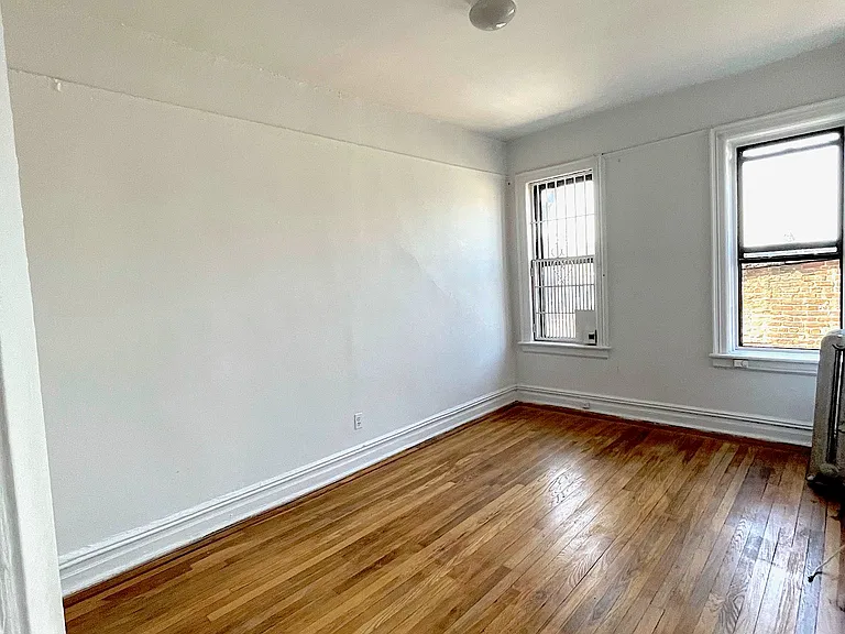 350 7th St #C-2 — Photo 3