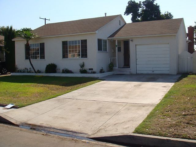 1st image of 8102 Milna Ave