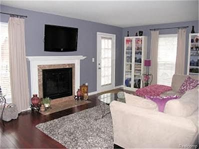 4th image of 42156 Pellston Dr #281