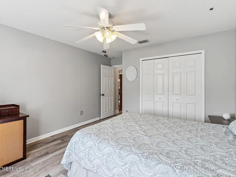 2683 Henley Rd — Photo 27