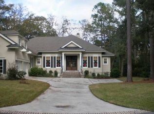 2 Skipjack Ln, Savannah, GA 31411