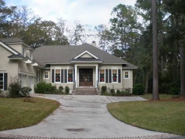 2 Skipjack Ln, Savannah, GA 31411