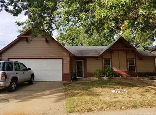 1324 W Inglewood St, Broken Arrow, OK 74011