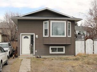 52 Fallingworth Ct S, Calgary, AB T3J1G4