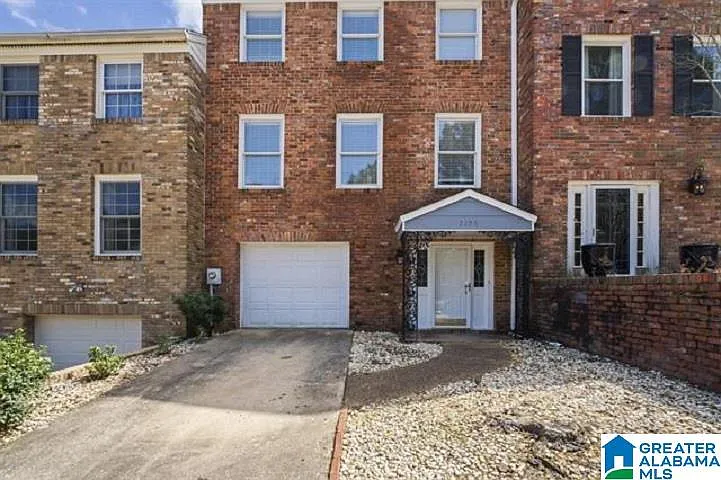 2106 Montreat Pkwy