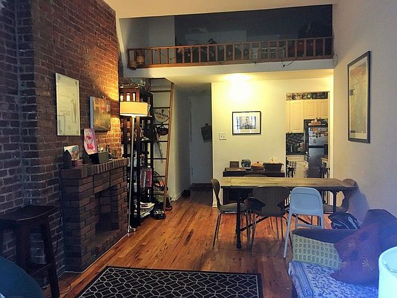 3rd image of 23 W 82nd St APT 4C