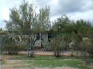 7450 N Gemstone Rd, Tucson, AZ 85743