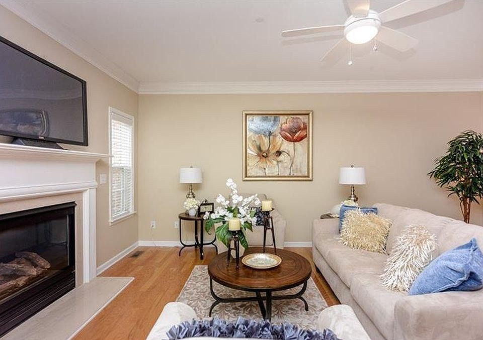Living Room 3