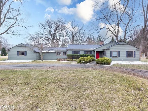 32921 Wing Lake Rd, Franklin, MI 48025