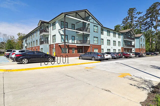 Hammond Station Apartments — Photo 11