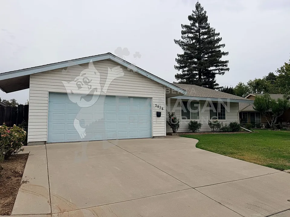 2926 Crestwood Ct