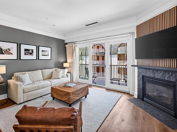 3rd image of 4205 Main St #51