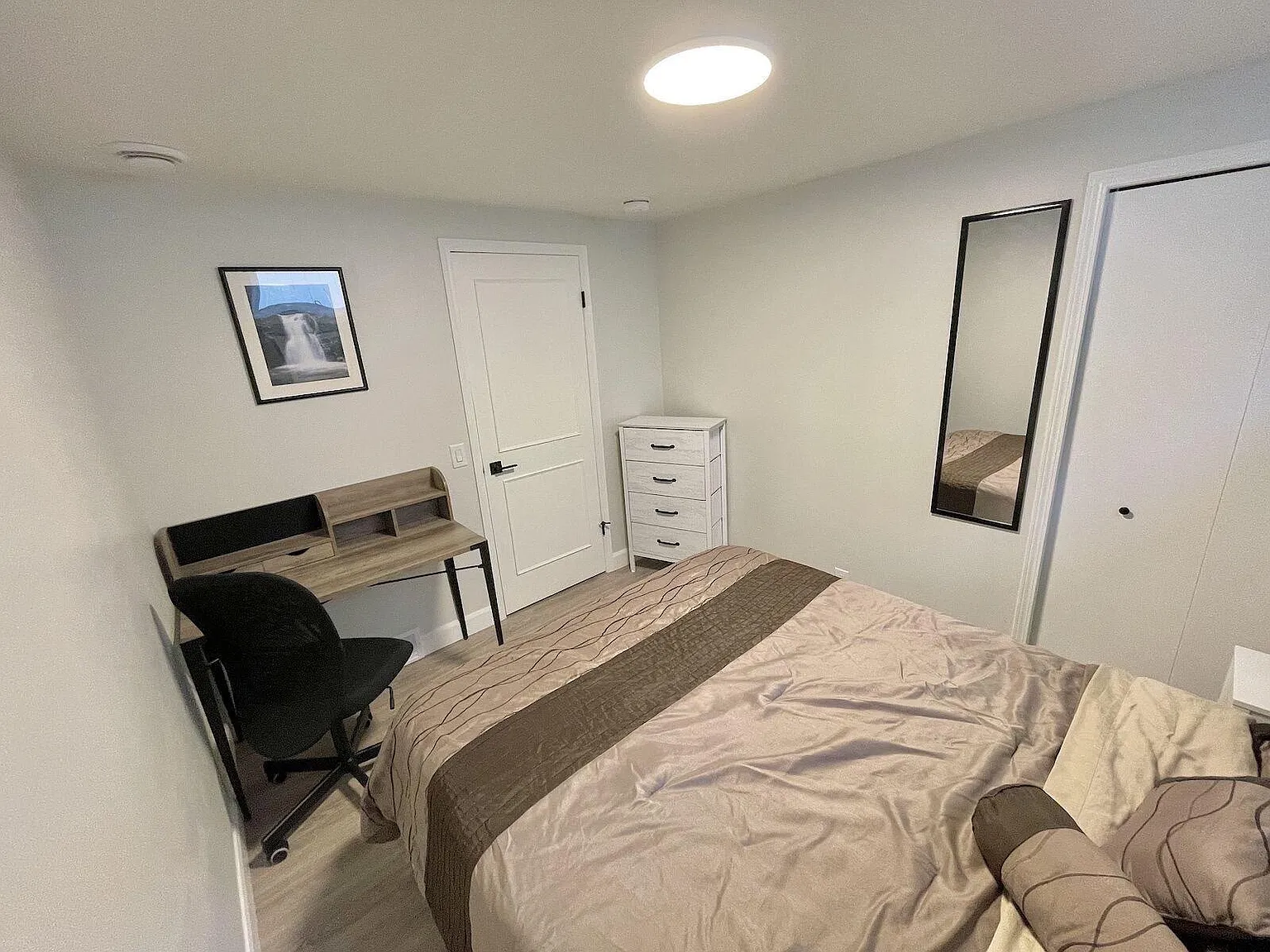 1 bed, 1400 sqft, $850 — Photo 4