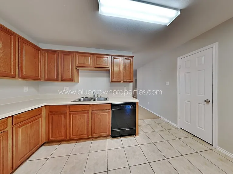 13072 Cowper Dr — Photo 6
