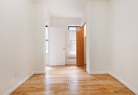 3rd image of 402 E 78th St APT 6