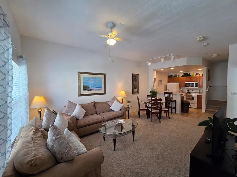 4600 Yellowgold Rd W #106 — Photo 4