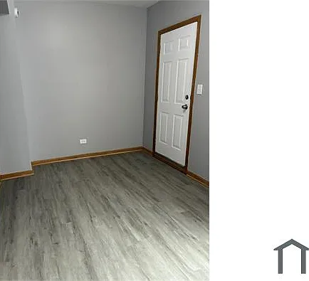 11027 S King Dr — Photo 6