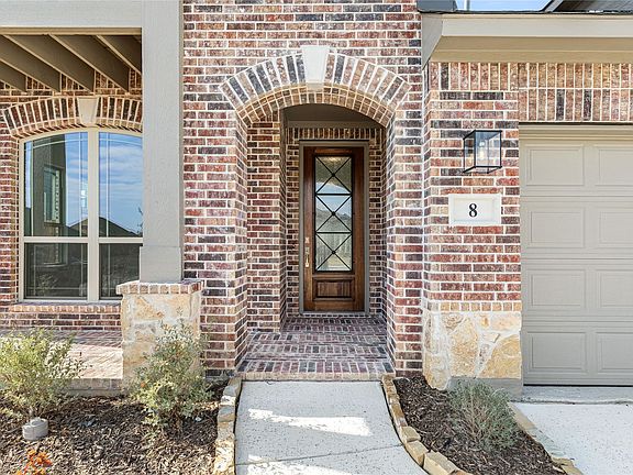 2nd image of 8 Grouse Cir