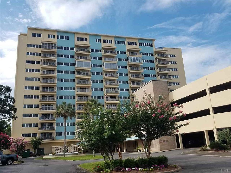 1st image of 825 Bayshore Dr APT 702