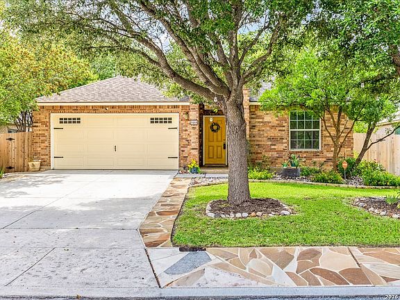2nd image of 123 Latigo Ln