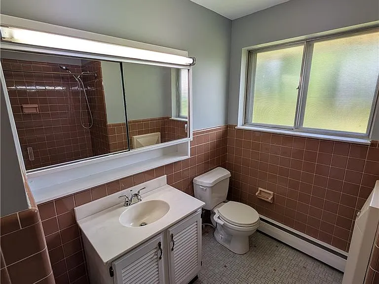 230 Diamond St — Photo 20