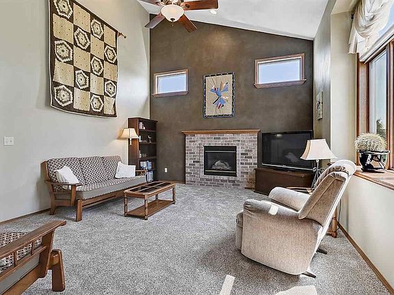 Floor to Ceiling Great Room