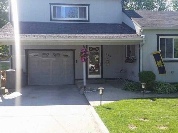 3rd image of 1246 Beachland Blvd