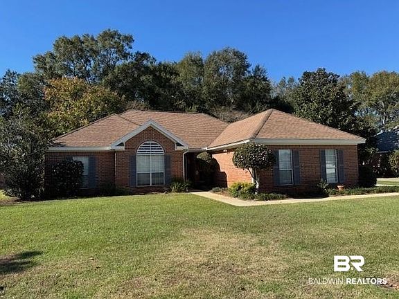 2nd image of 158 Hawthorne Cir