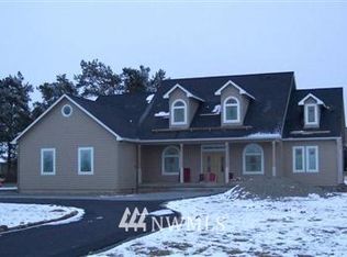 10821 Grace Ln, Moses Lake, WA 98837