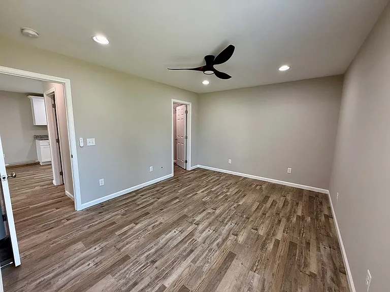 949 Indian Hills Rd #949 — Photo 16