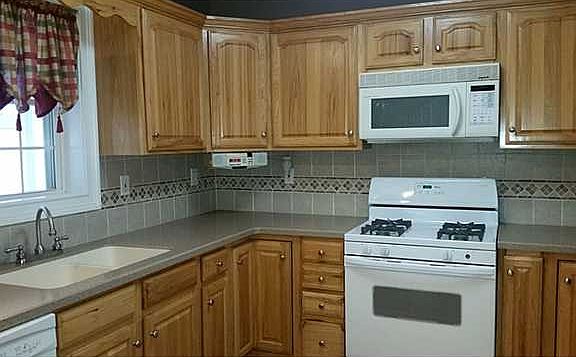 3rd image of 1458 Riverbend Dr