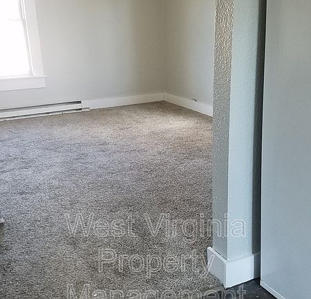 5th image of 807 S Oakwood Ave APT 1