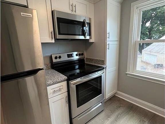 2nd image of 809 Alma Dr #B