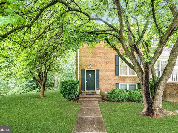 12840 Tumbling Brook Ln, Woodbridge, VA 22192