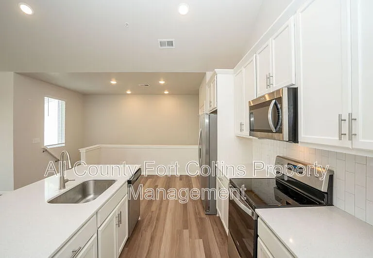 2614 Conquest St #F — Photo 6