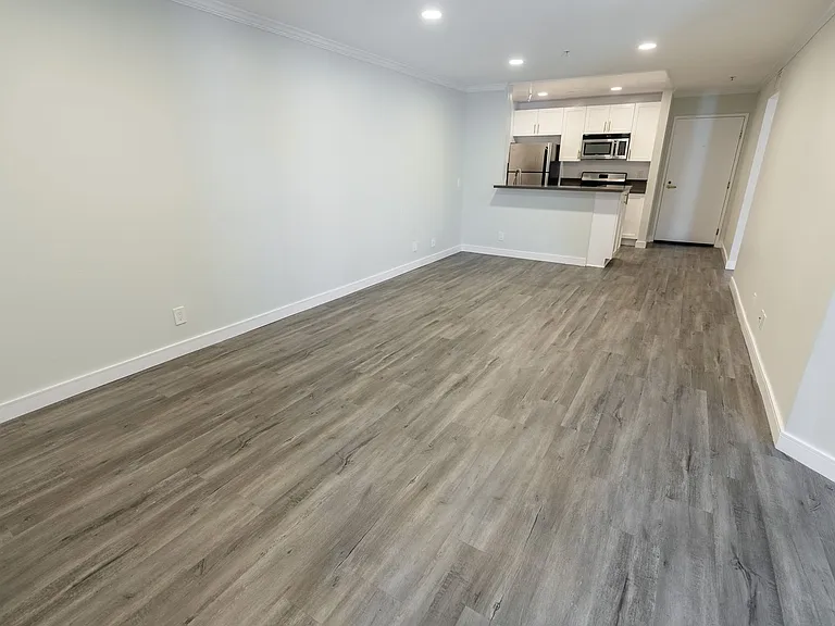 1223 Federal Ave — Photo 111