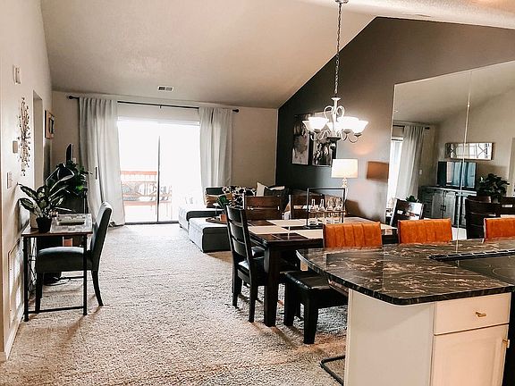 5th image of 161 Avondale Dr APT 10