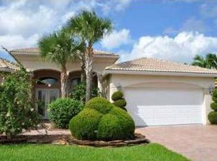 7015 Milani St, Lake Worth, FL 33467