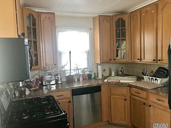 2nd image of 539 Lincoln Ave #A