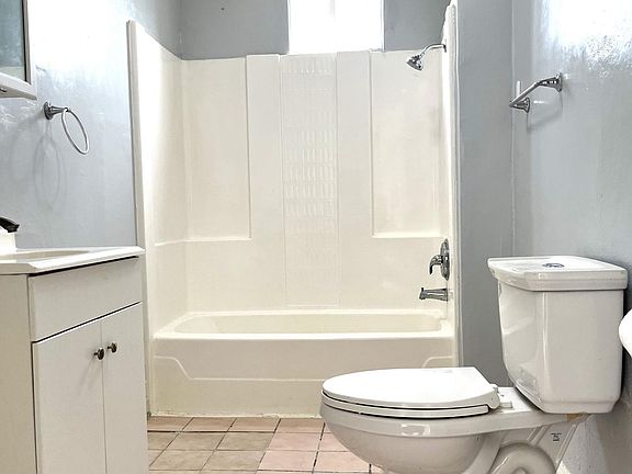 Spacious Bathroom