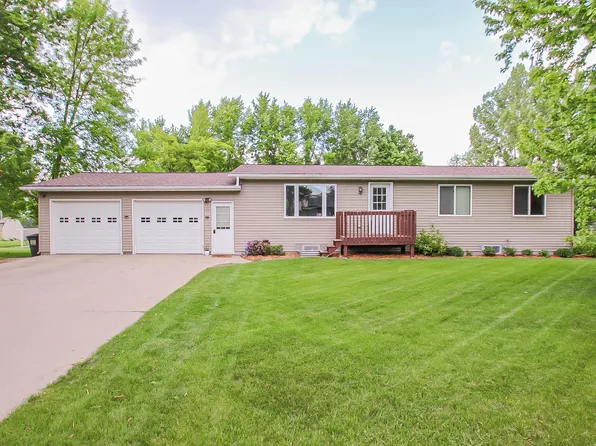 1208 Park Ln, Sauk Centre, MN 56378