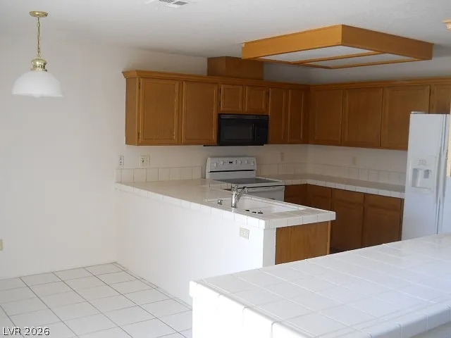 7281 Vista Bonita Dr — Photo 3